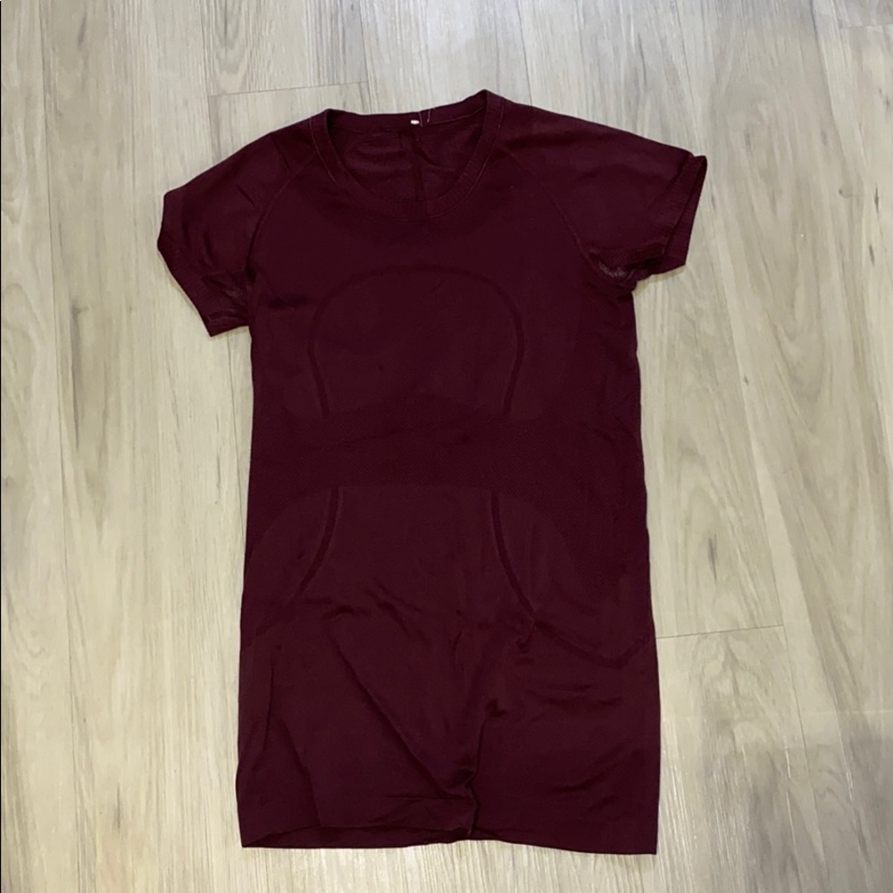 lululemon Swiftly Tech short sleeve maroon